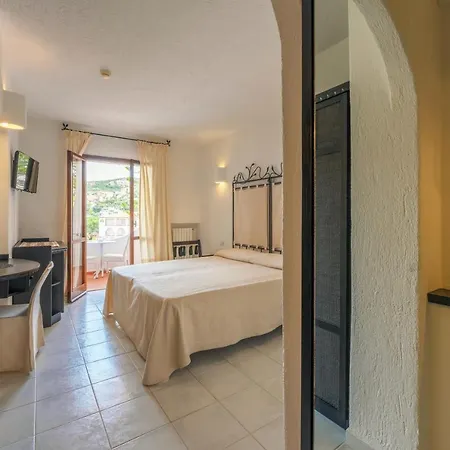 Punta Est Hotel 4*
