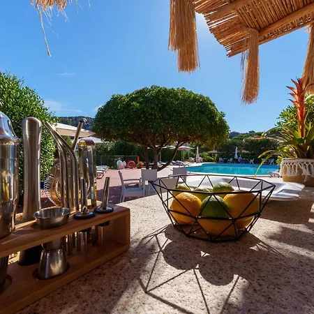 Hotel Punta Est 4*