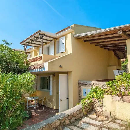 Hotel Punta Est Baja Sardinia