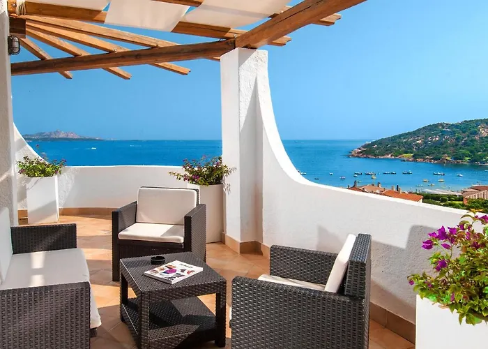 Hotel Punta Est Baja Sardinia
