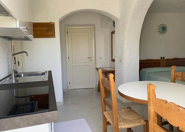 Hotel Punta Est Baja Sardinia