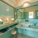 Hotel Punta Est Baja Cerdeña