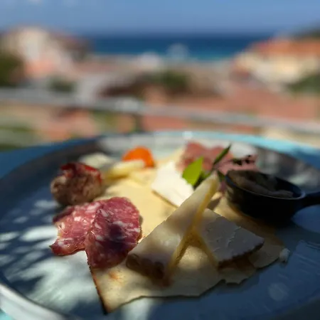 Punta Est Baja Sardinya