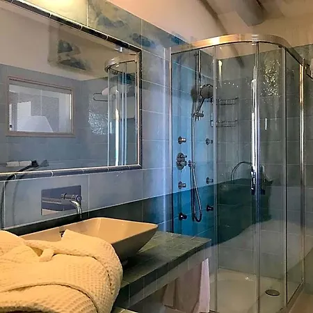 Hotel Punta Est 4*