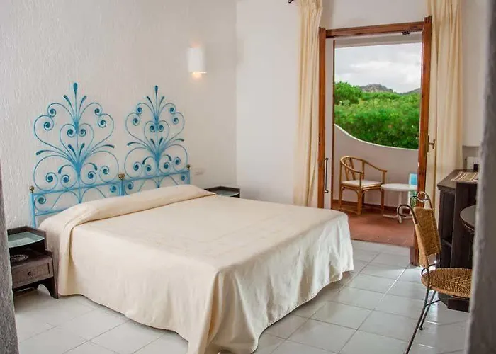 فندق Punta Est 4*